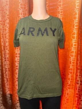 Girls Green Army Graphic T Shirt Size Large